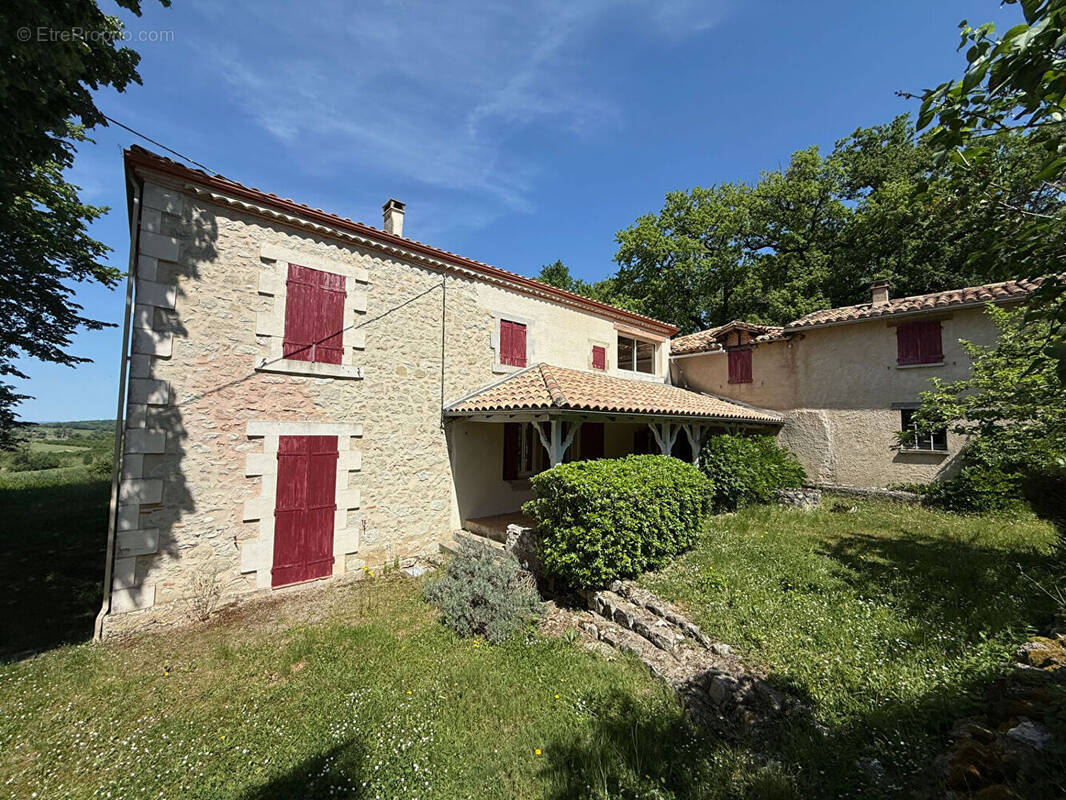 Maison à SAINT-MAURICE-DE-LESTAPEL
