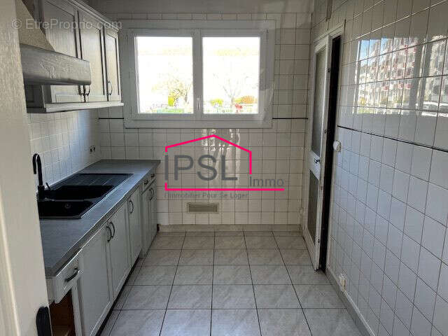 Appartement à SAINT-FARGEAU-PONTHIERRY