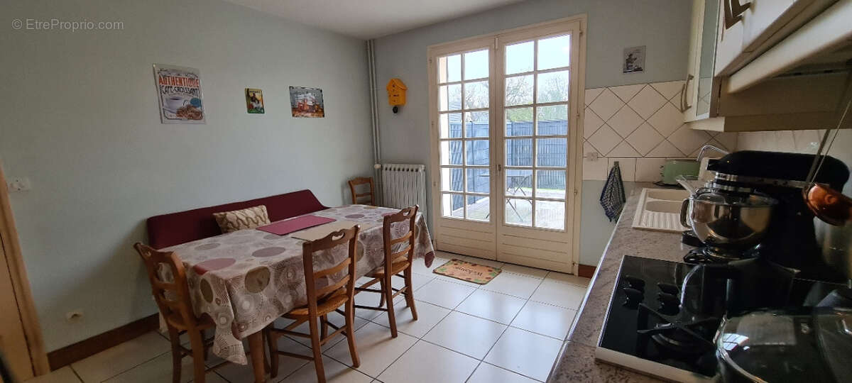 Maison à PONTS-ET-MARAIS