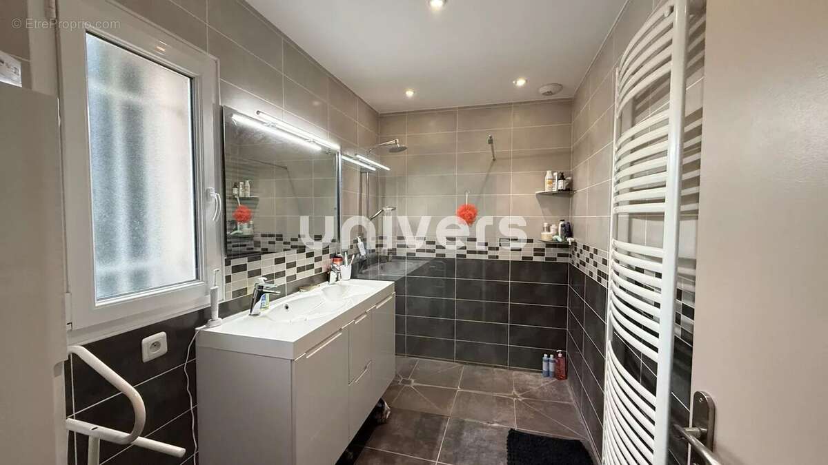 Maison à BOURG-LES-VALENCE