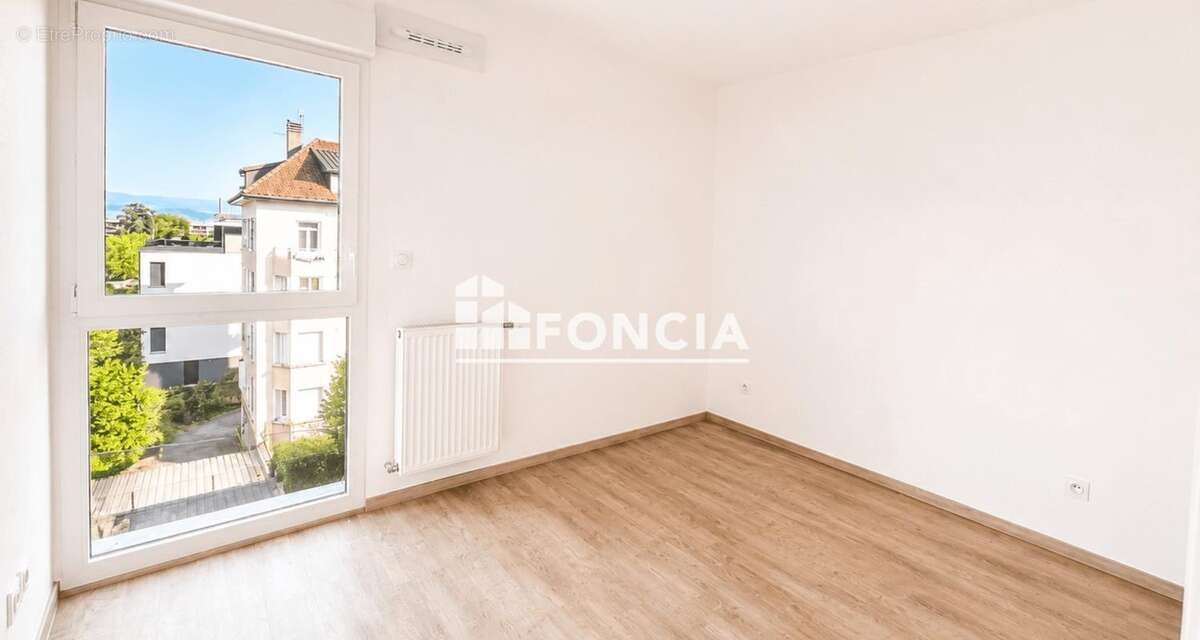 Appartement T4 neuf avec terrasse, jardin, vue lac et frais de notaire offerts - photo 7