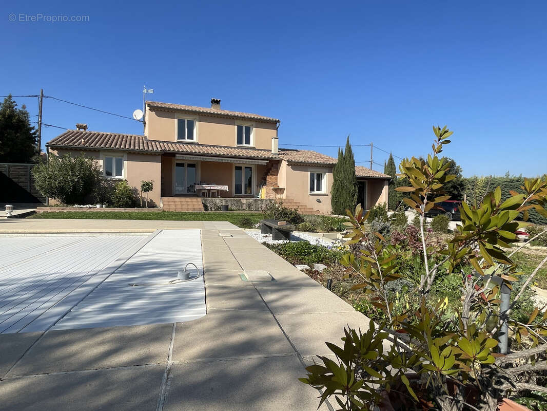 Maison à VAISON-LA-ROMAINE