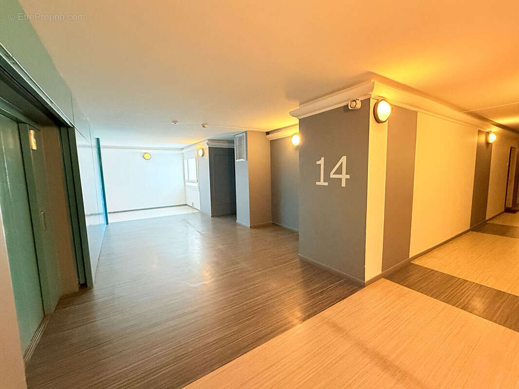 Appartement à PARIS-18E
