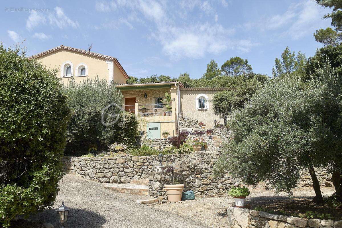 Maison à BOISSET-ET-GAUJAC