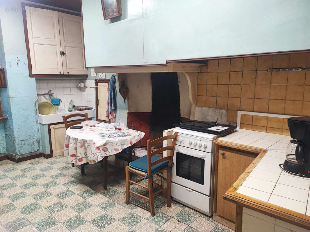 Maison à AZILLE