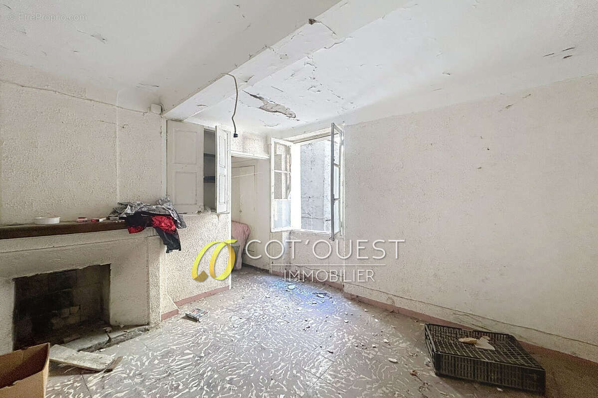 Appartement à ENTREVAUX