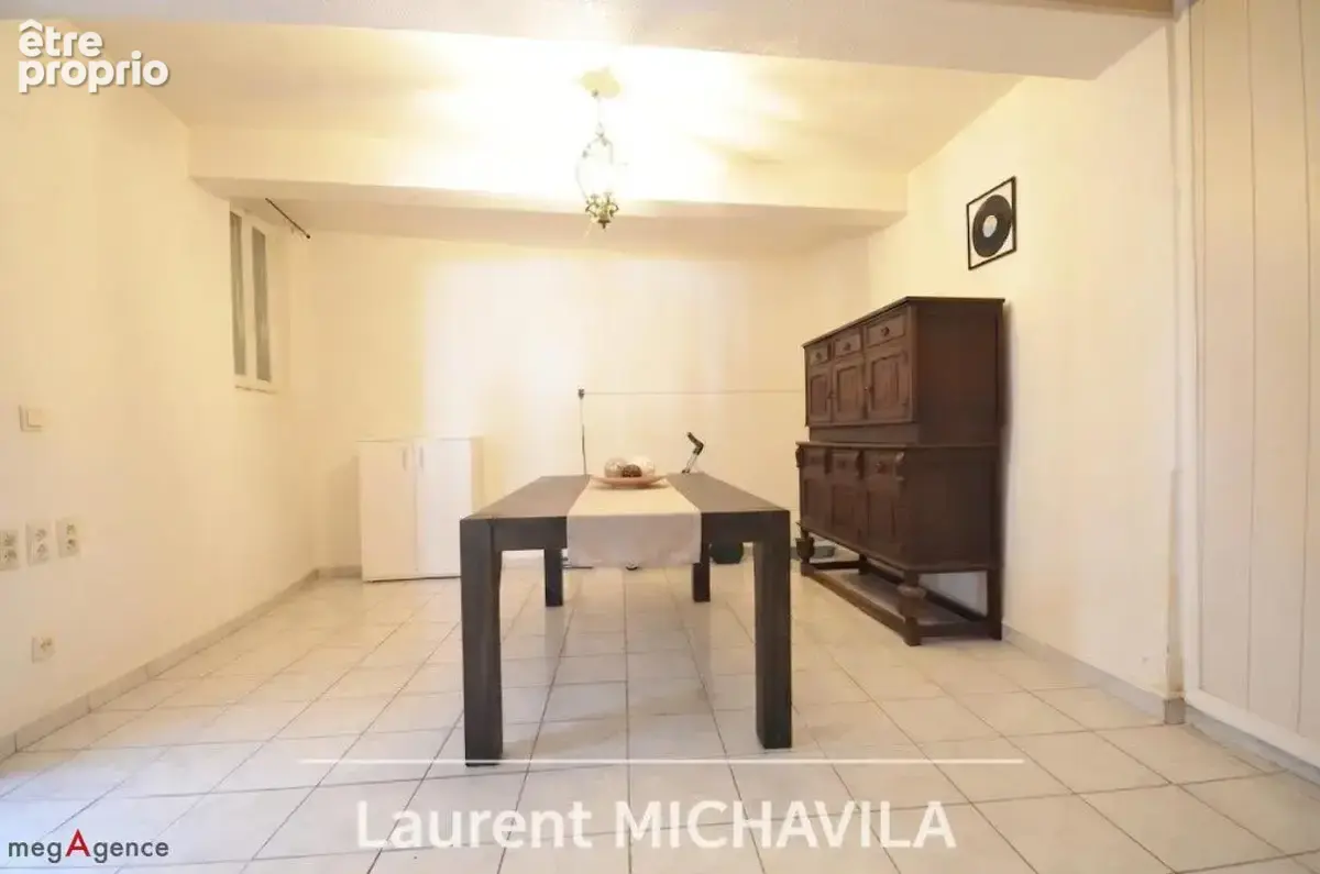 Grande maison de village T6 avec cour et boxs — Villeneuve-lès-Béziers - Vendu loué - photo 9