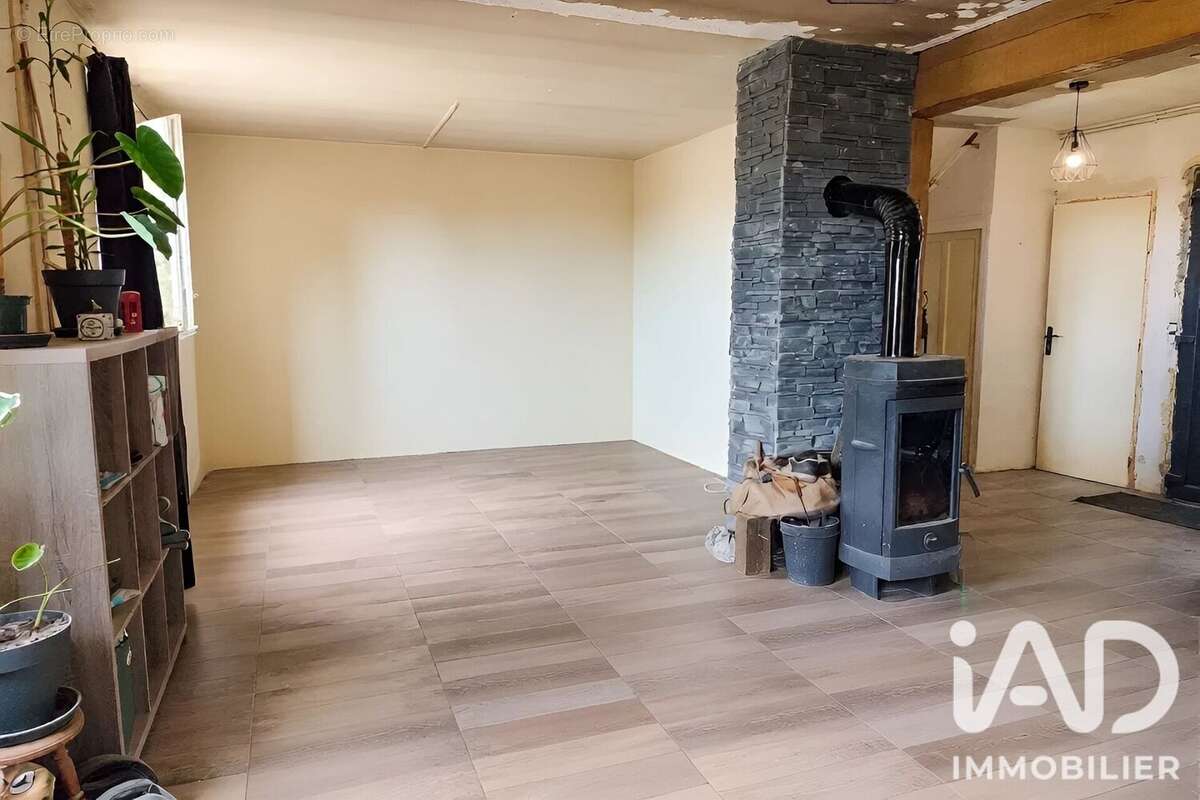 Maison 94 m² à Monetay-Sur-Loire  - photo 5