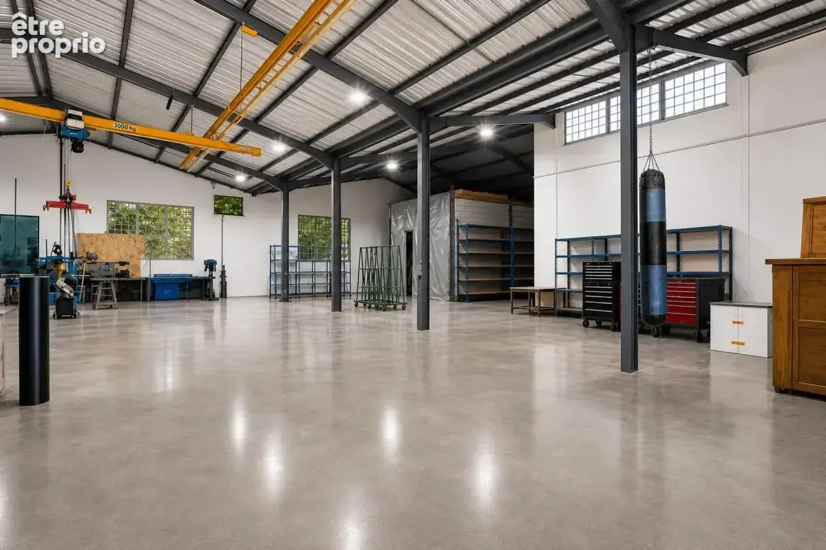 Grand ensemble Maison +hangar + dépendance+ piscine - photo 10
