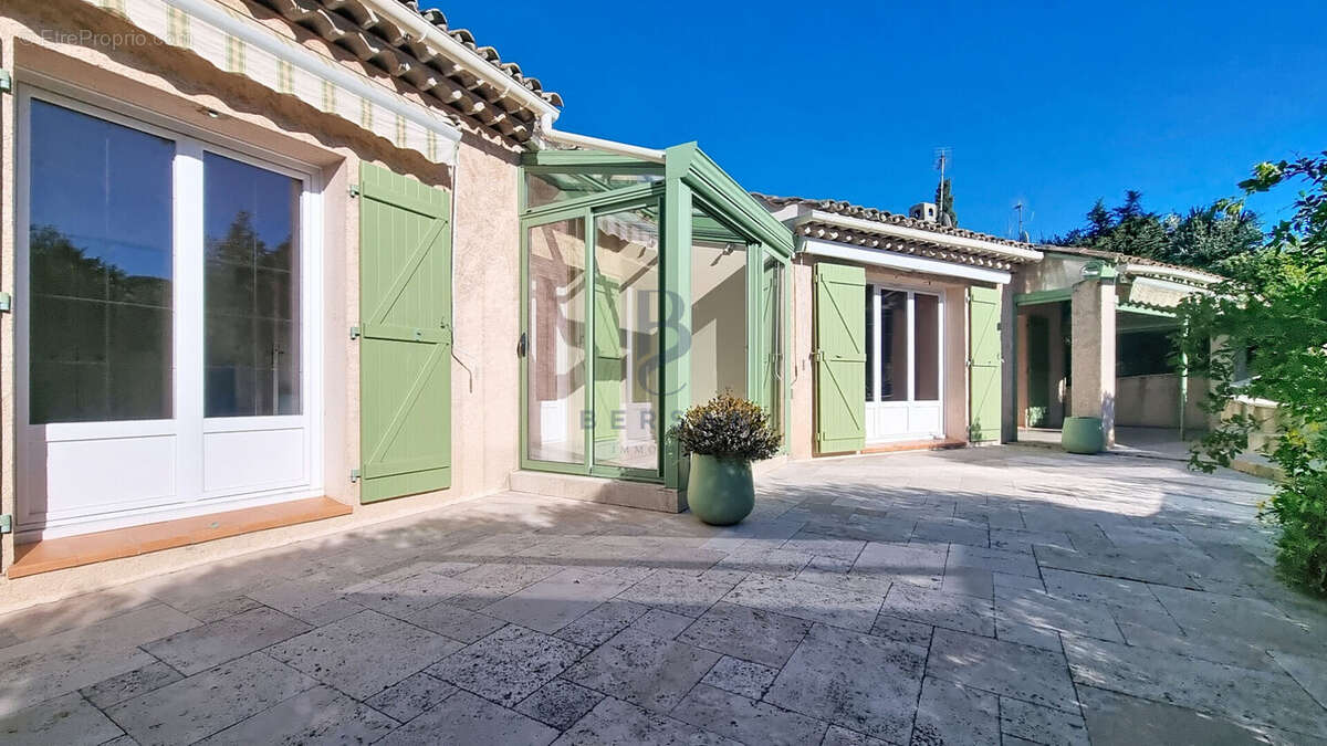 Maison à FREJUS