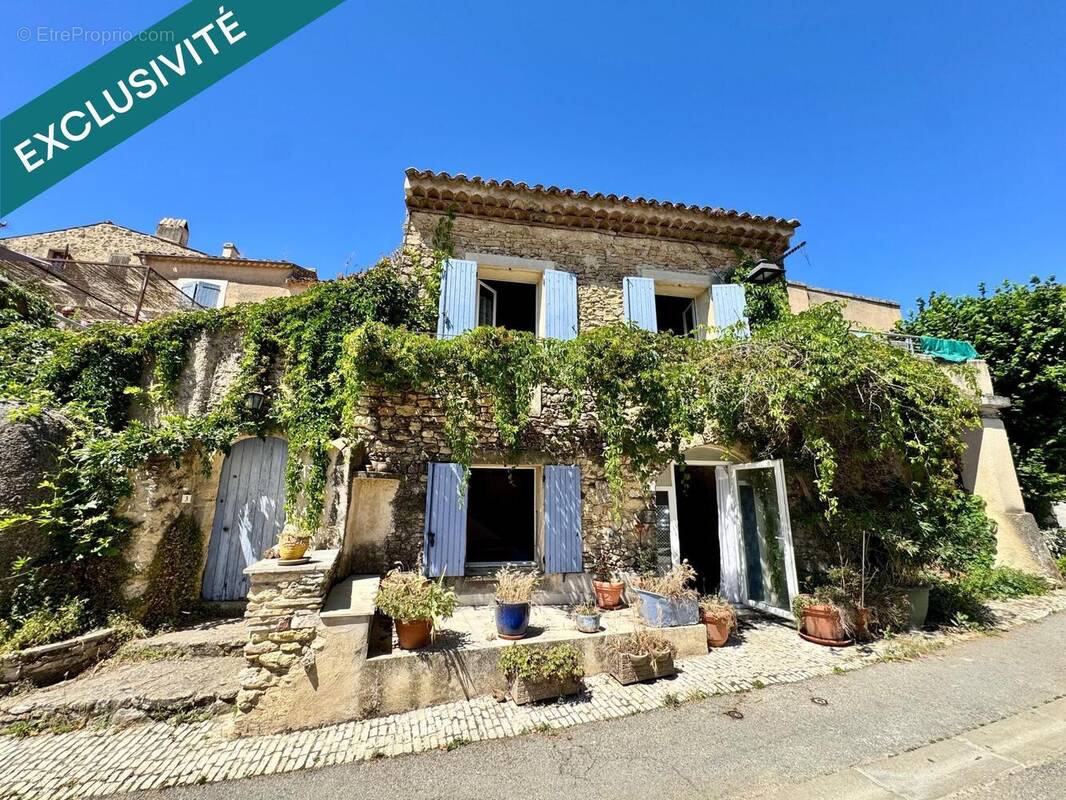 Photo 1 - Maison à PEYPIN-D'AIGUES