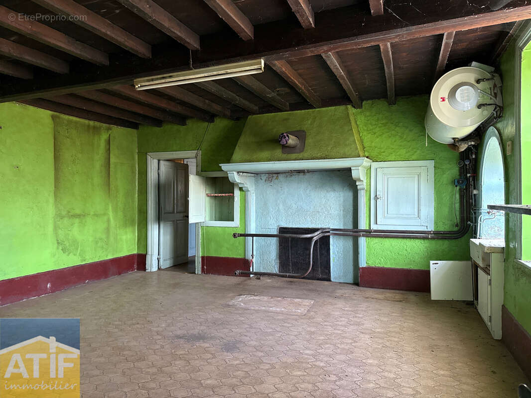 Maison à SAINT-MARTIN-LA-SAUVETE