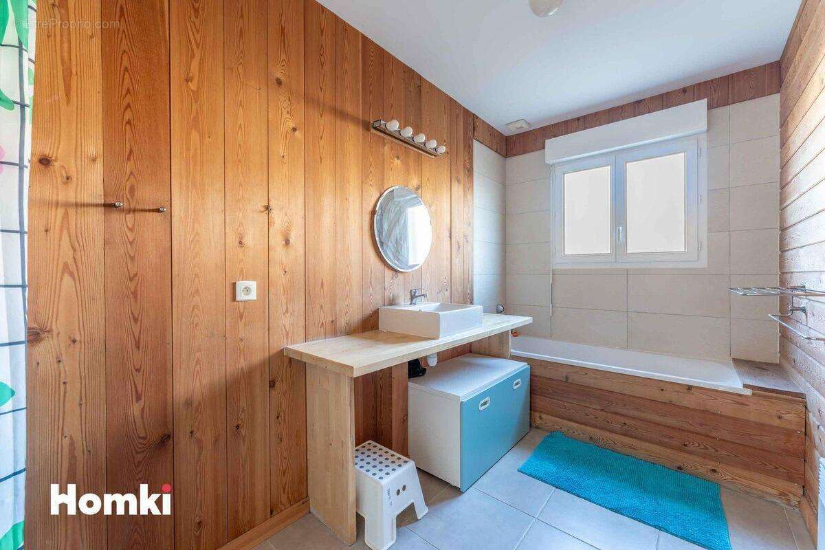 Maison à SAINT-ANDRE-DE-CUBZAC