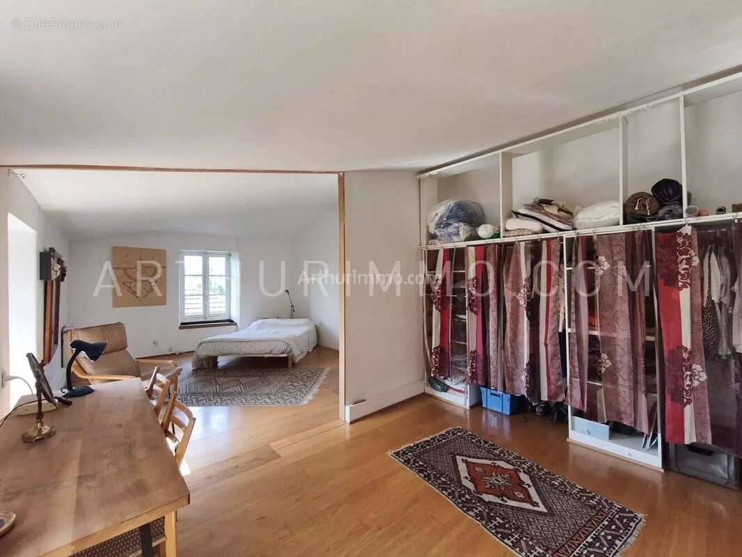 Vente Maison Saint-julien-molin-molette(42220) 450 000ï¿œ - photo 6