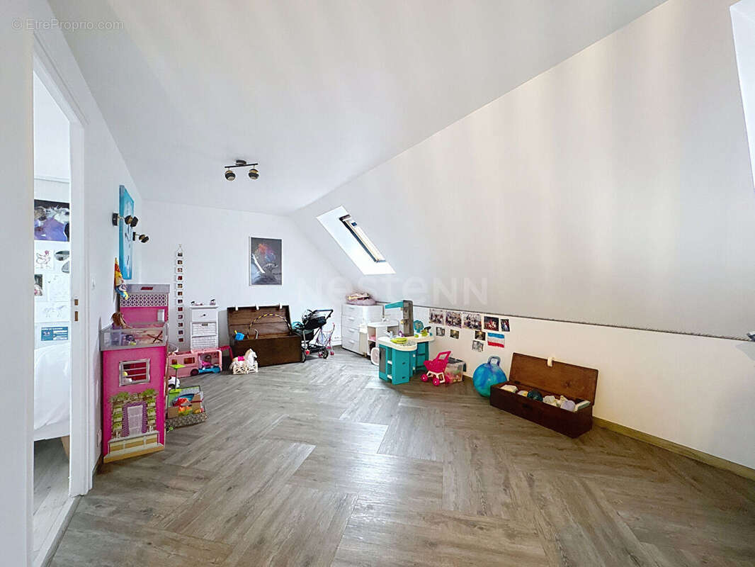 Maison à SAINT-LEU-D&#039;ESSERENT