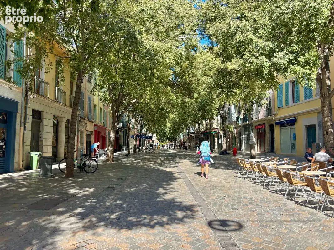 Toulon centre - tres bel appartement renove 3 chambres - photo 21