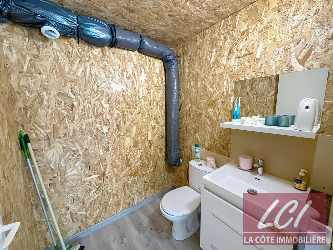 Commerce à LA TESTE-DE-BUCH