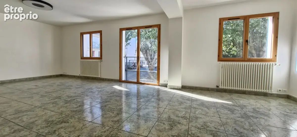 A VENDRE A LA ROCHE SUR YON - PENTAGONE - Appartement 120m² avec garage - Exclusivité AMANDA - photo 2