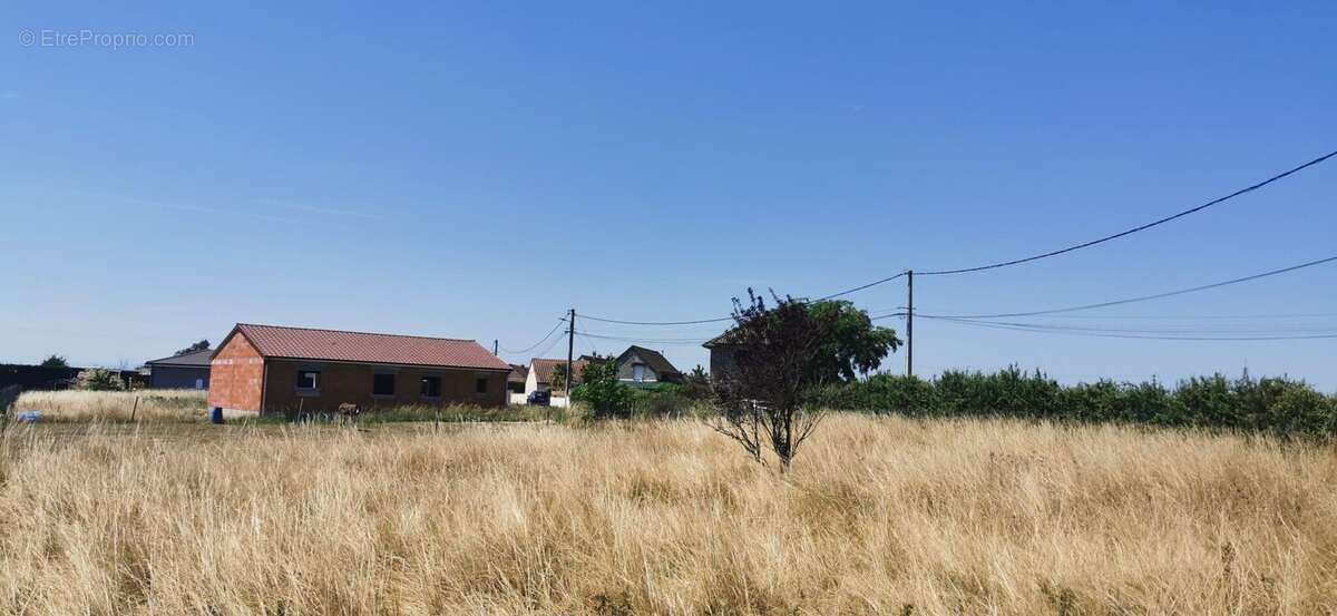 Terrain à SAINT-PONT