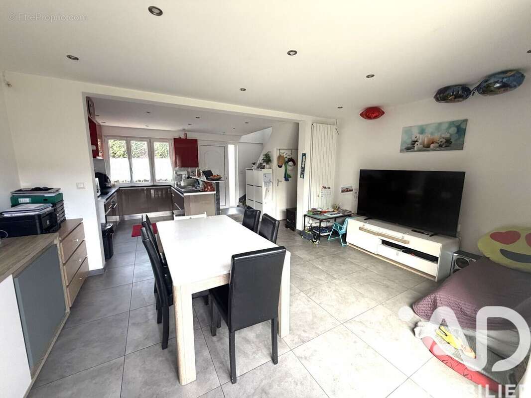 Photo 5 - Maison à OZOIR-LA-FERRIERE