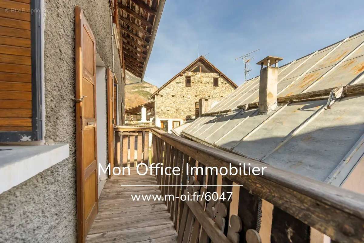 Maison à CHATEAUROUX-LES-ALPES