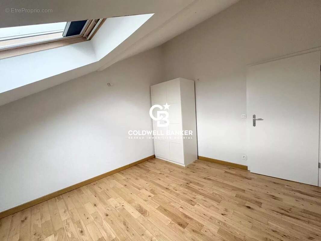 Appartement à CRANVES-SALES
