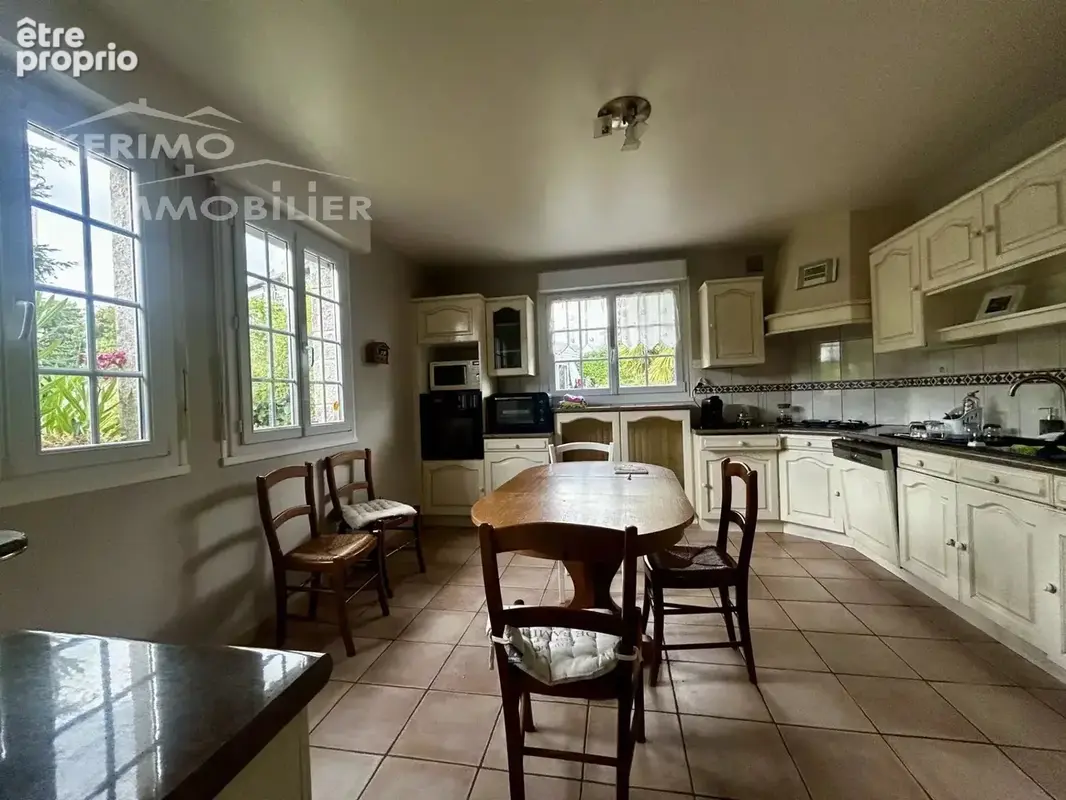 Maison 197 m² à Binic  - photo 8