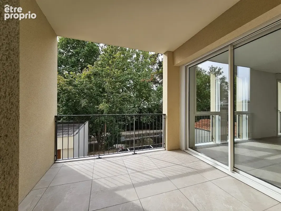 Quartier jeanne d'arc - t3 neuf de 100 m2  avec terrasse - photo 2