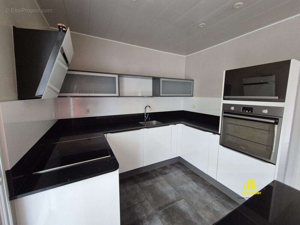 Cuisine toute équipée - Maison à ELAN