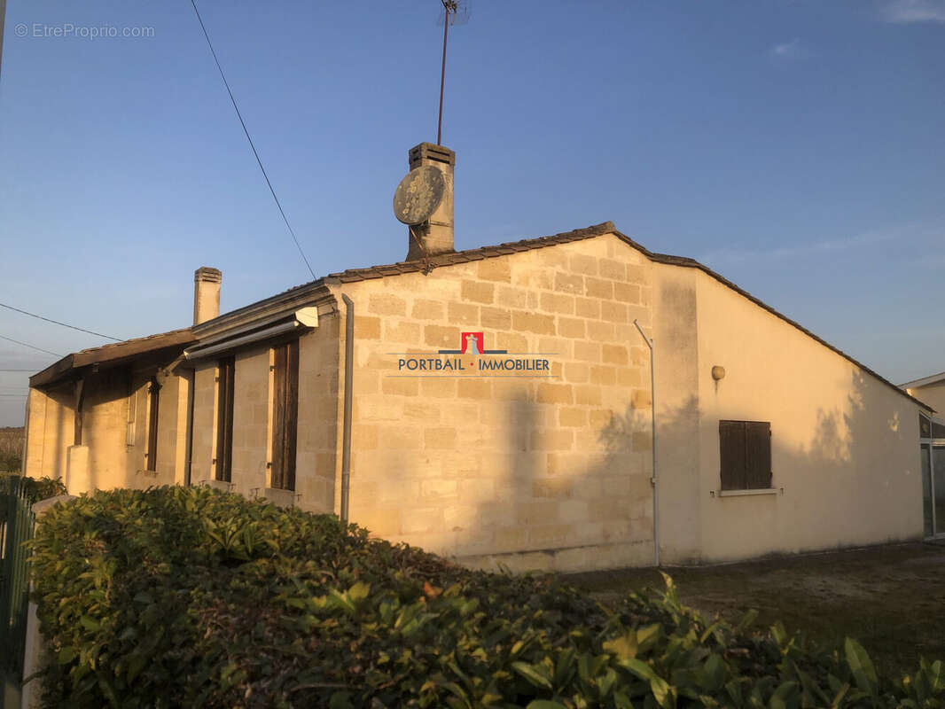 Maison à PAUILLAC