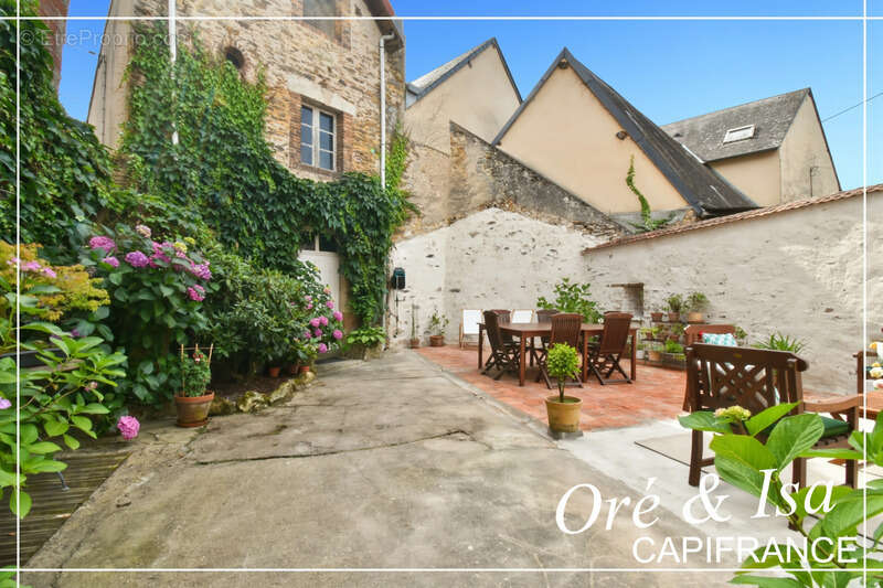 Maison à CULAN