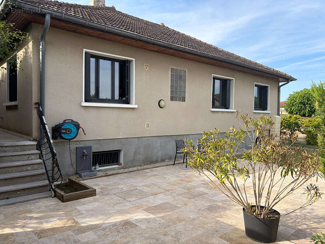 Maison à VILLETTE-D'ANTHON