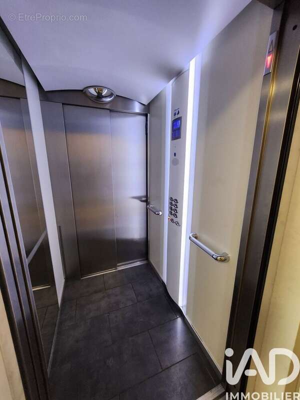 Photo 4 - Appartement à LYON-8E