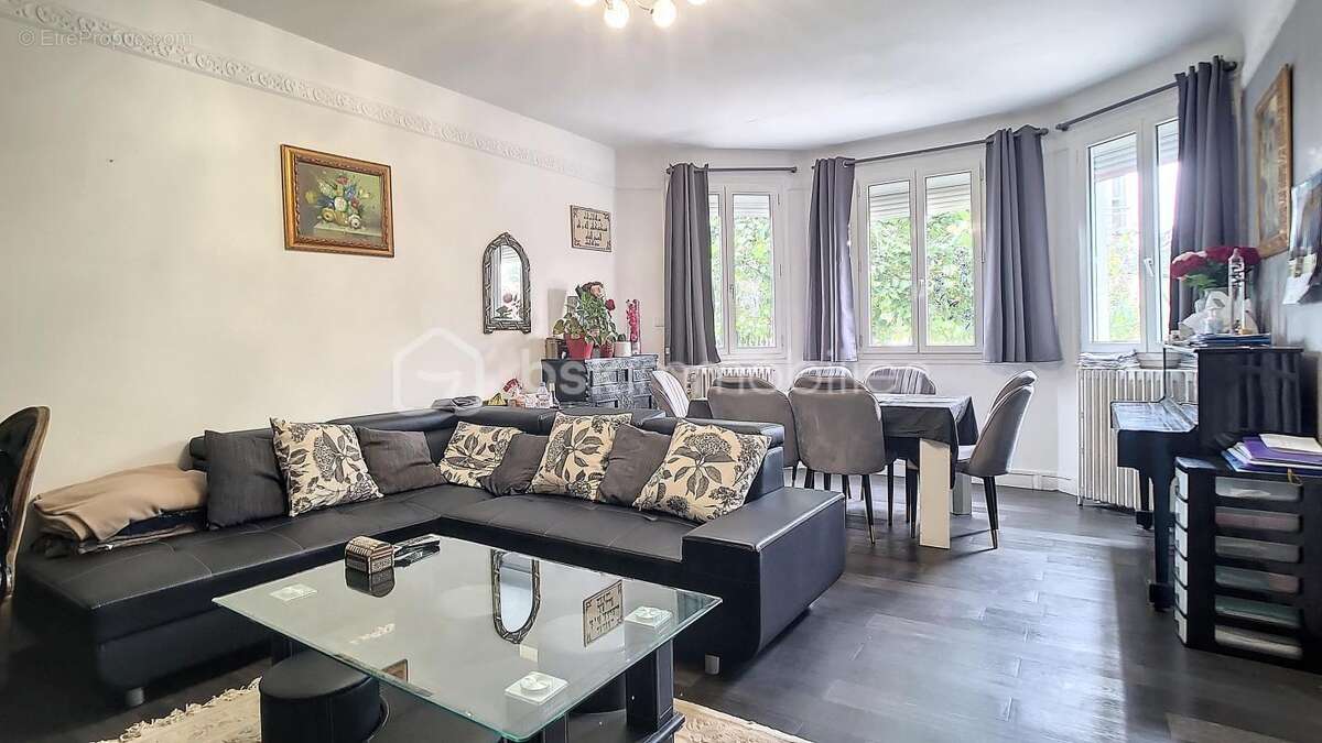 Maison à NEUILLY-SUR-MARNE