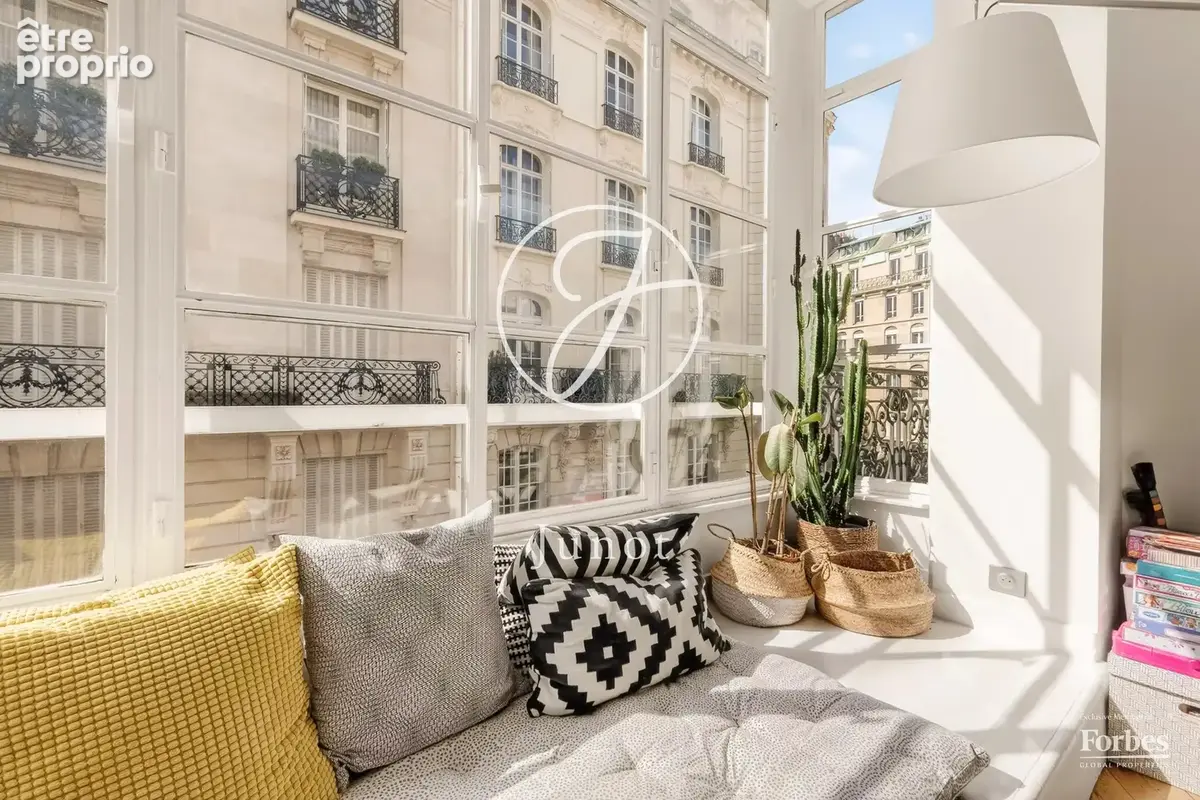 Paris 16e - SPONTINI / LONGCHAMP - Appartement à vendre - 5 pièces - 145,02m² Carrez - 3 chambres - Balcons 4,24 m² -  Charme de - photo 10