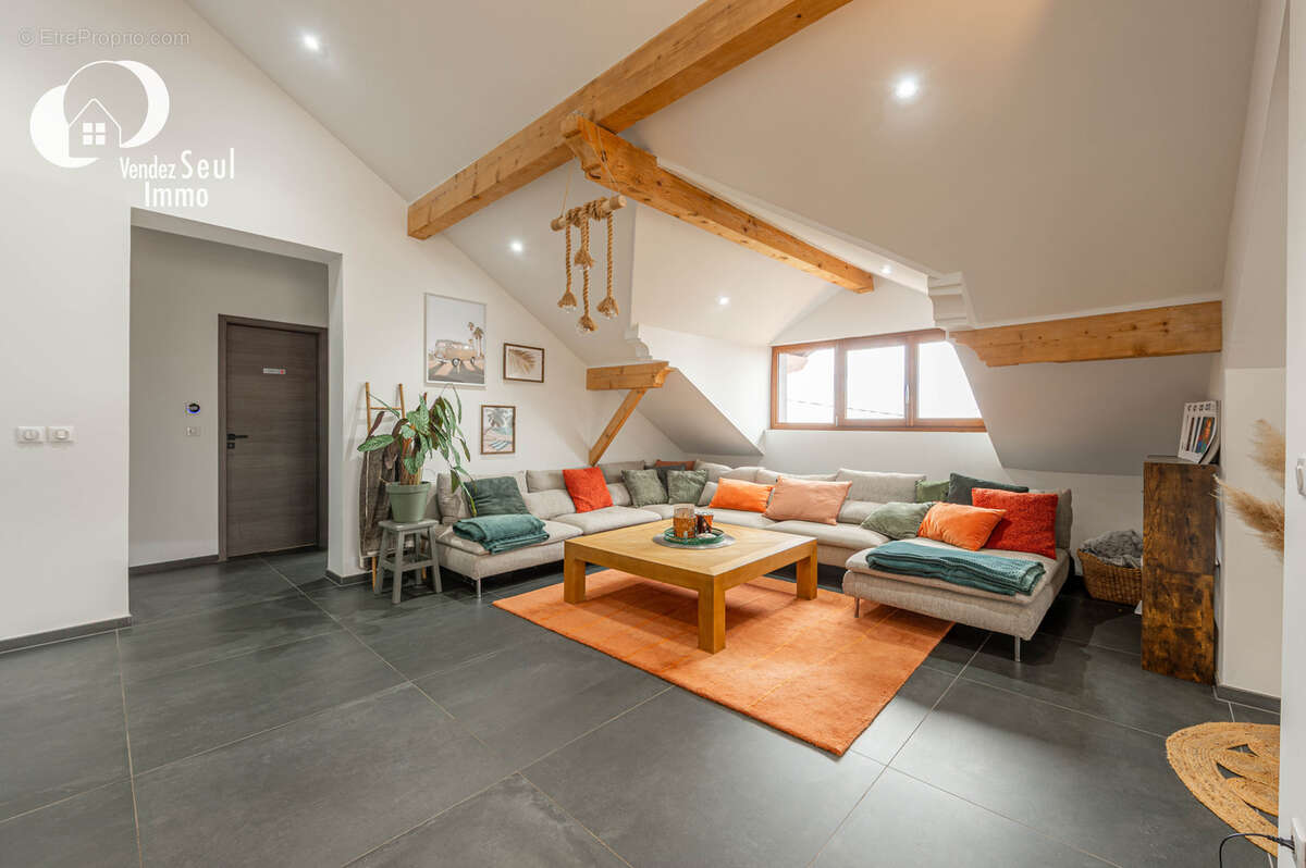 Appartement à BALLAISON