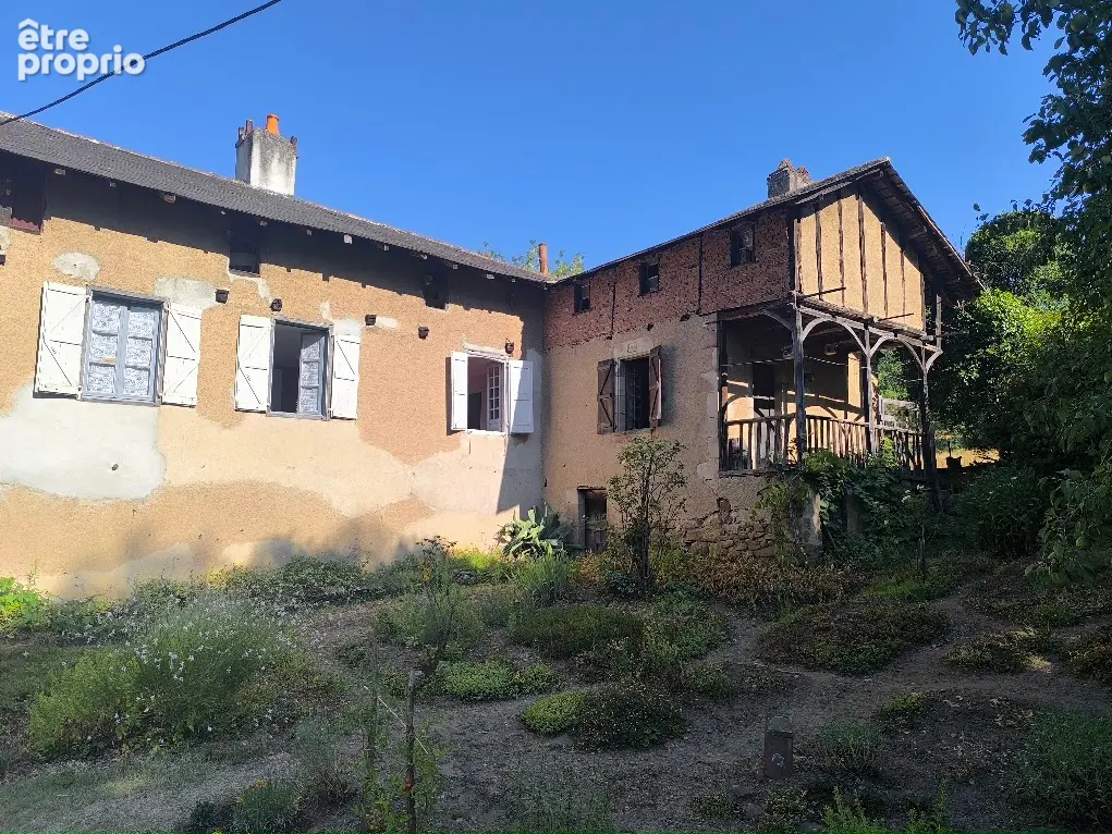 Maison et dépendances le long du Lot - photo 2