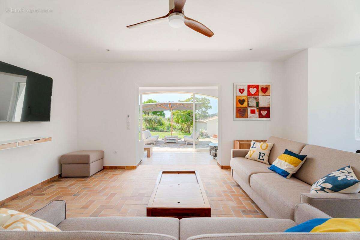 Maison à LA CROIX-VALMER