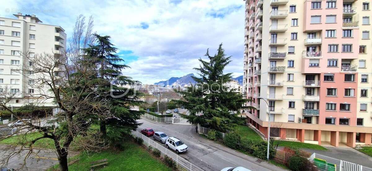 Appartement à ECHIROLLES