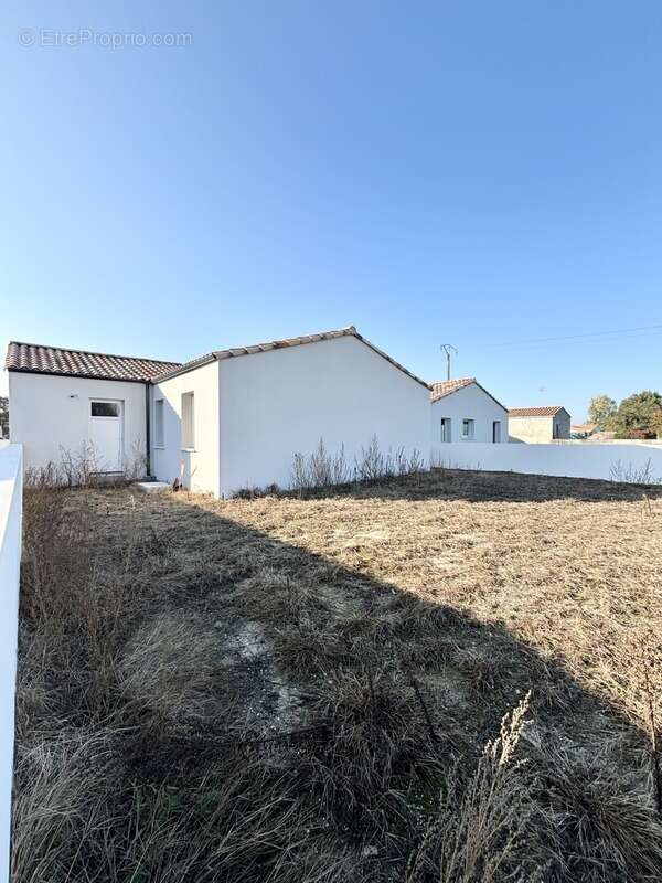 Maison à SALLERTAINE