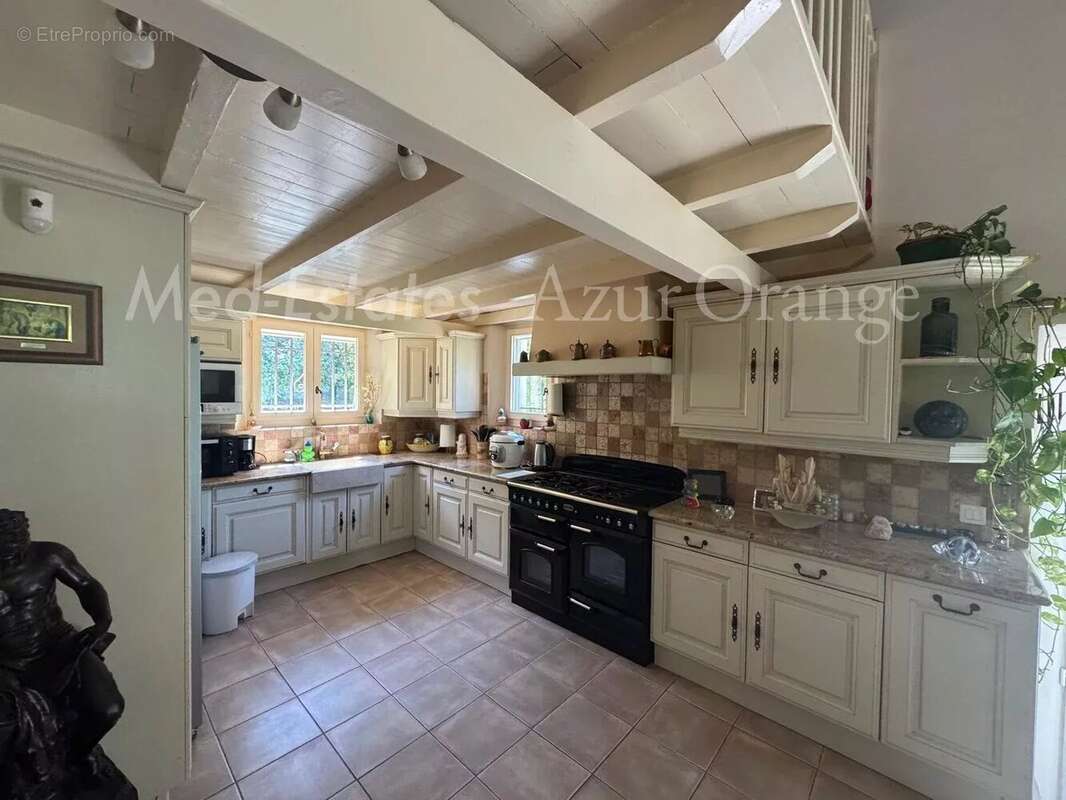 Maison à LA GARDE-FREINET