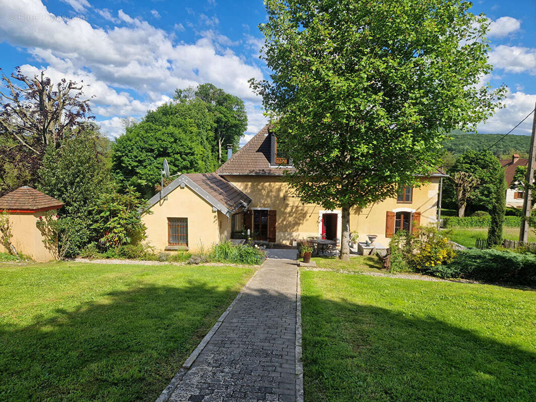 Maison à PORT-LESNEY