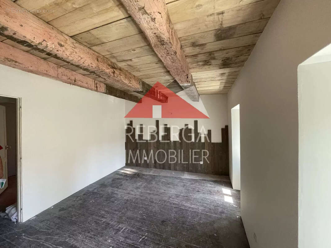 Appartement à LABASTIDE-ROUAIROUX