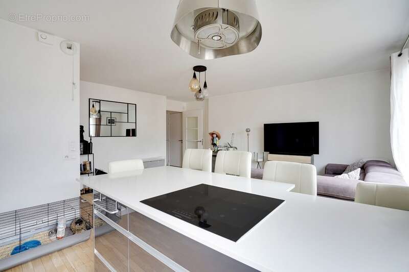 Appartement à SURESNES
