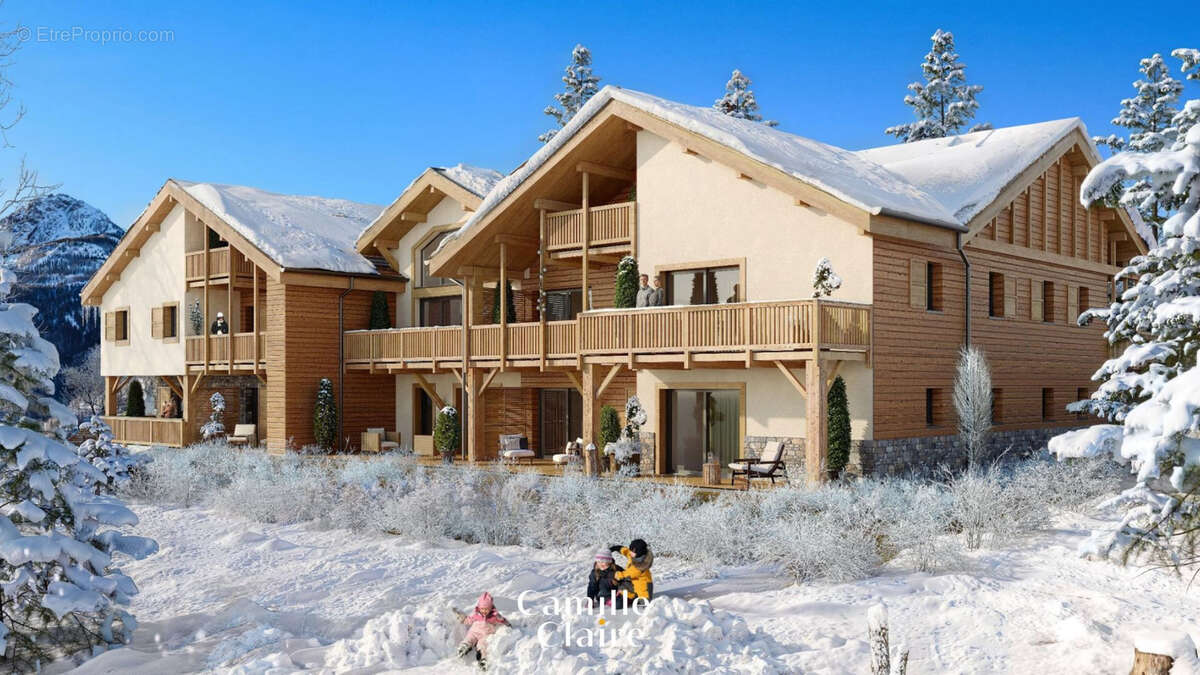 Appartement à LA SALLE-LES-ALPES