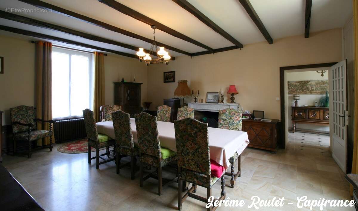 Dpt Vienne (86), à vendre Champigny-En-Rochereau maison P8 de 220 m² - Terrain de 1 017,00 m² - photo 10