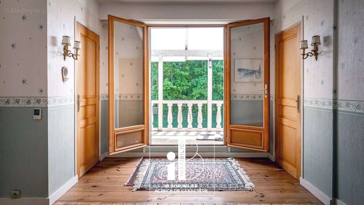Maison à SAMOIS-SUR-SEINE