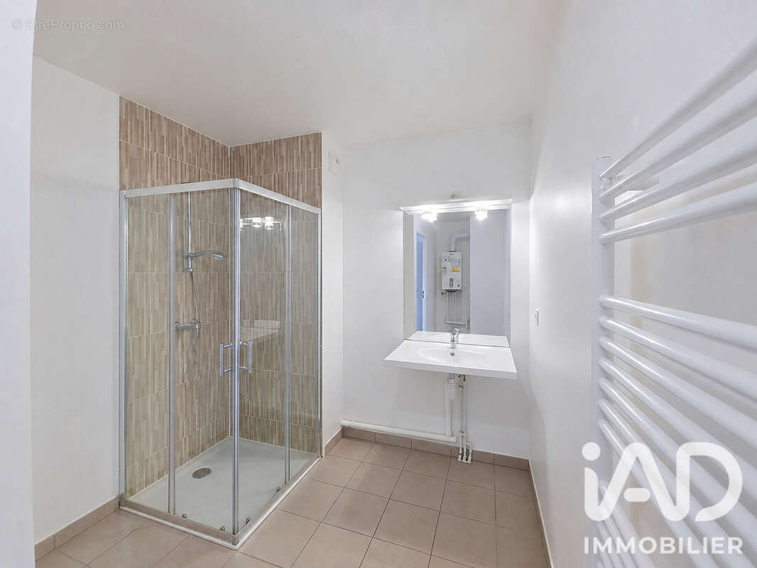 Photo 6 - Appartement à QUINCY-SOUS-SENART