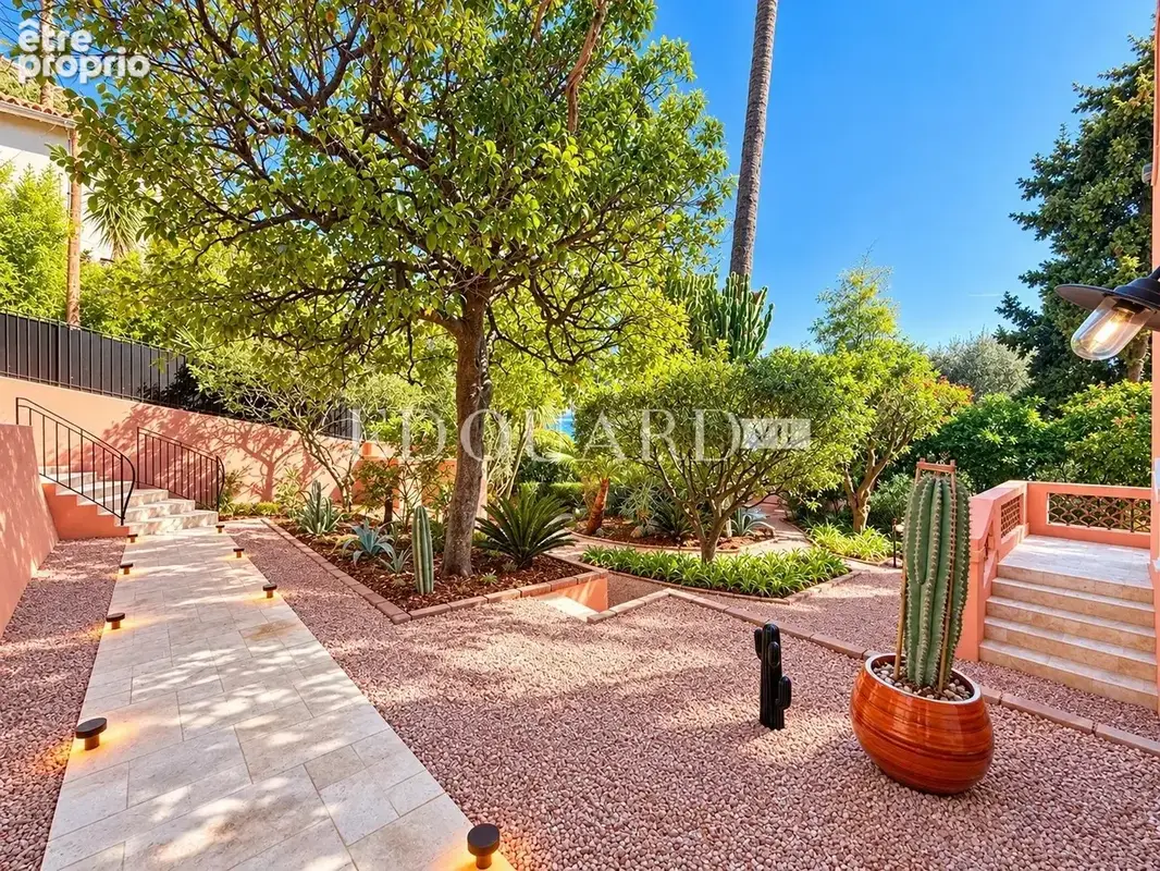 Demeure d’exception avec jardin, piscine, jacuzzi et panorama extraordinaire sur la baie de Menton - photo 46