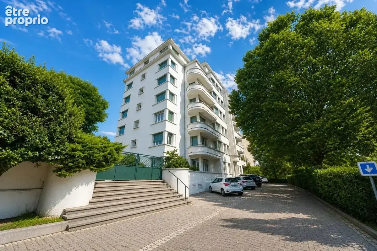 Appartement de 5 pièces de 174 m² à Saint-Étienne - photo 17